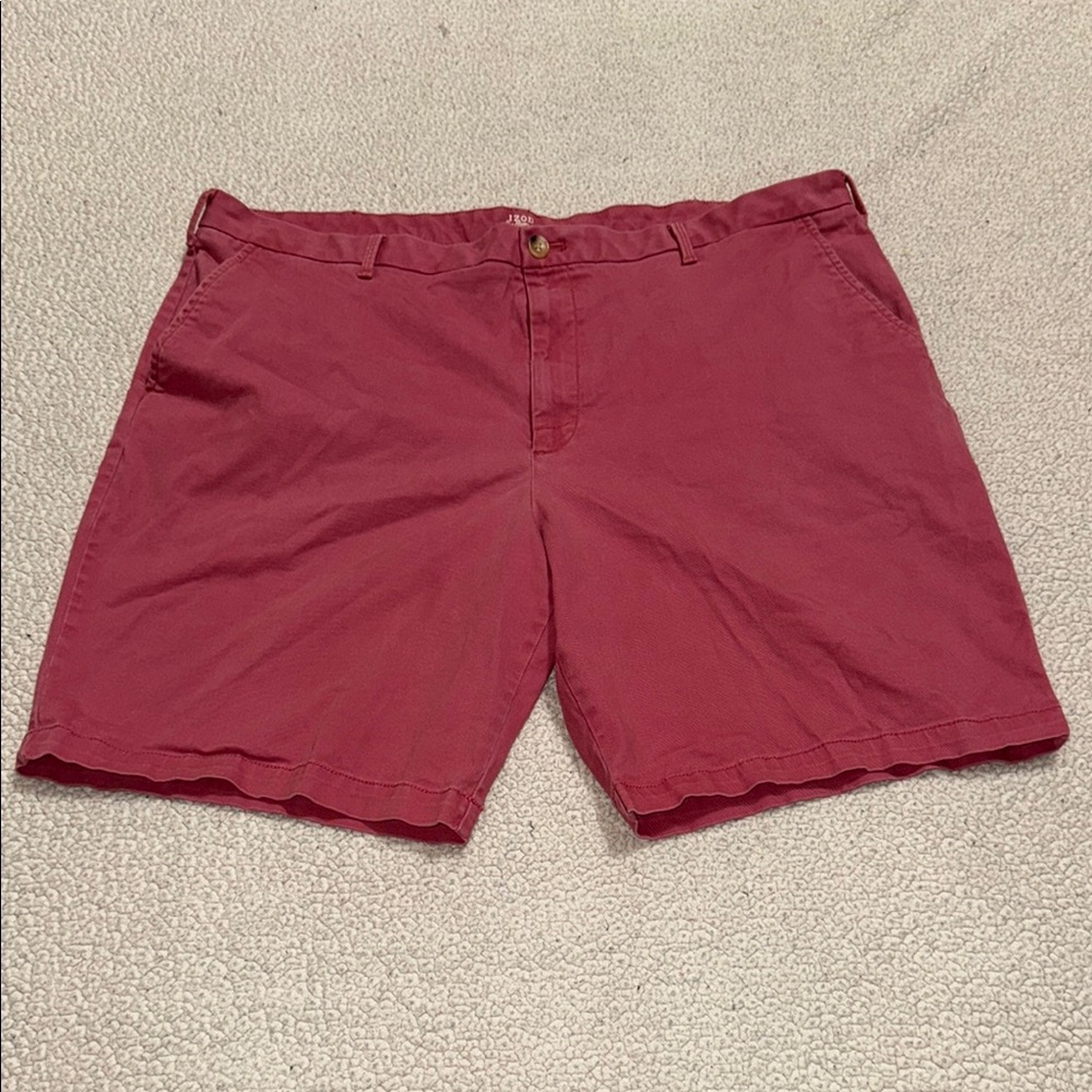 Izod Red Flat Front Shorts with Mid-Thigh Length